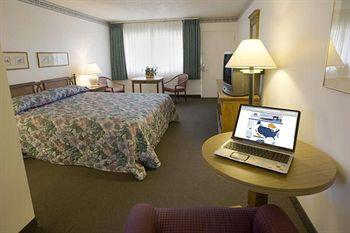 Hilton Garden Old Town/sea World Area