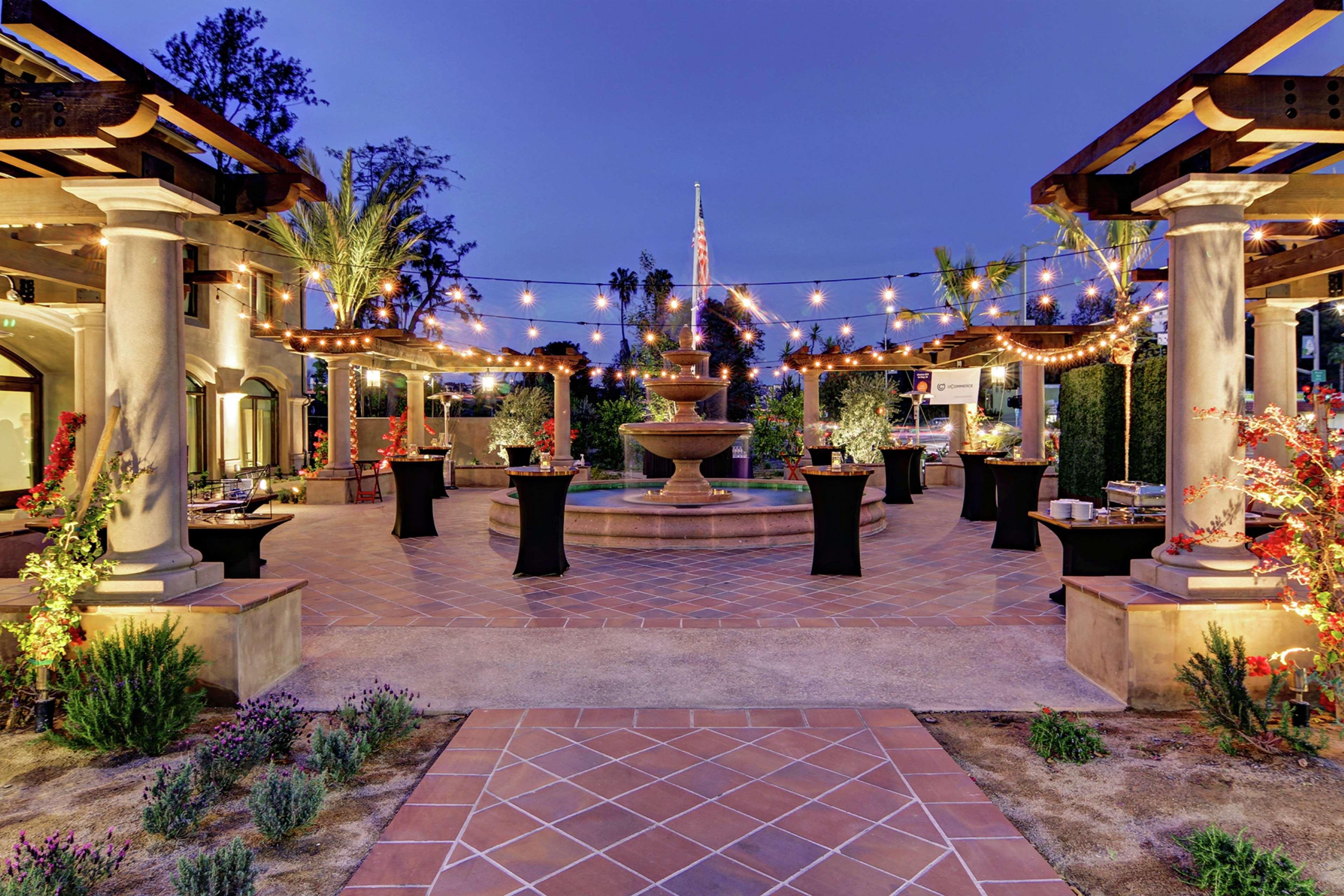 Hotel Hilton Garden Old Town/sea World Area 3*