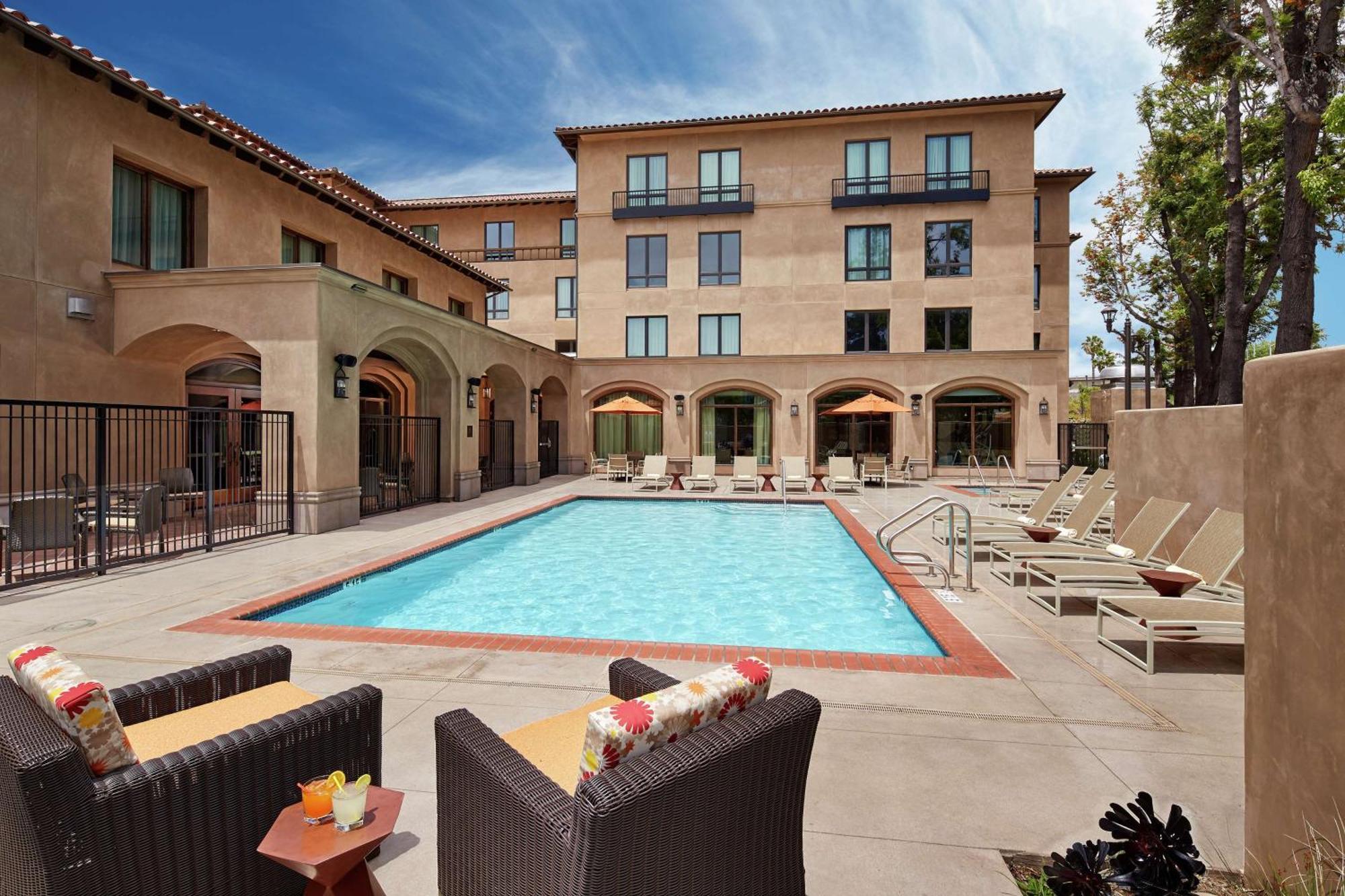 Hotel Hilton Garden Old Town/sea World Area