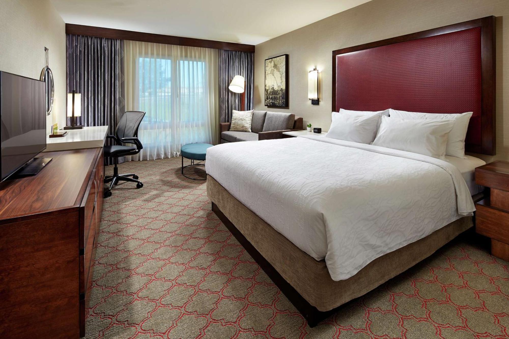 Hilton Garden Old Town/sea World Area 3*