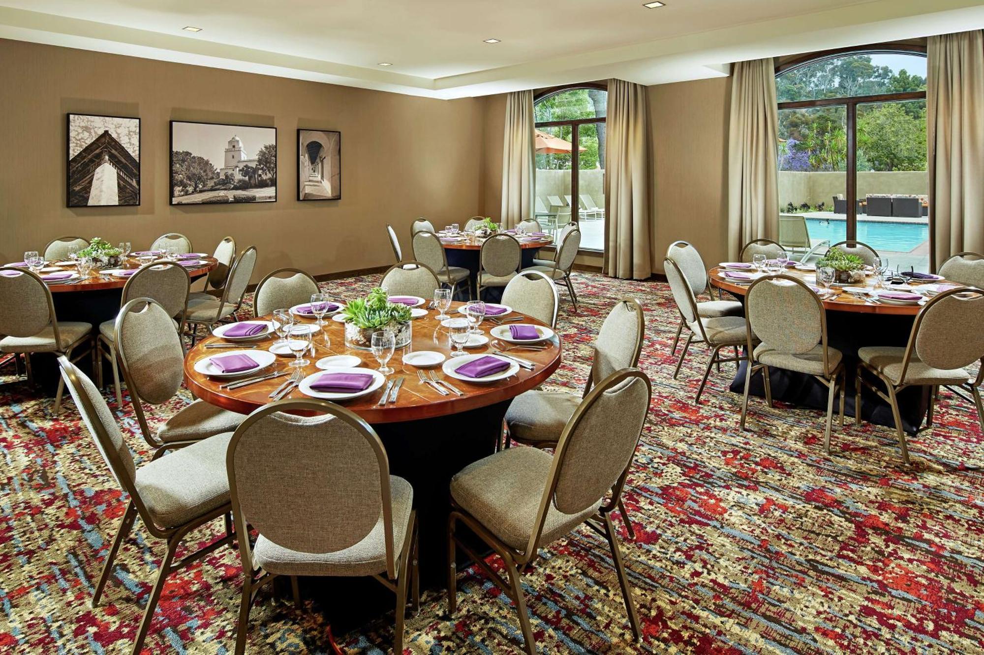 Hilton Garden Old Town/sea World Area 3*