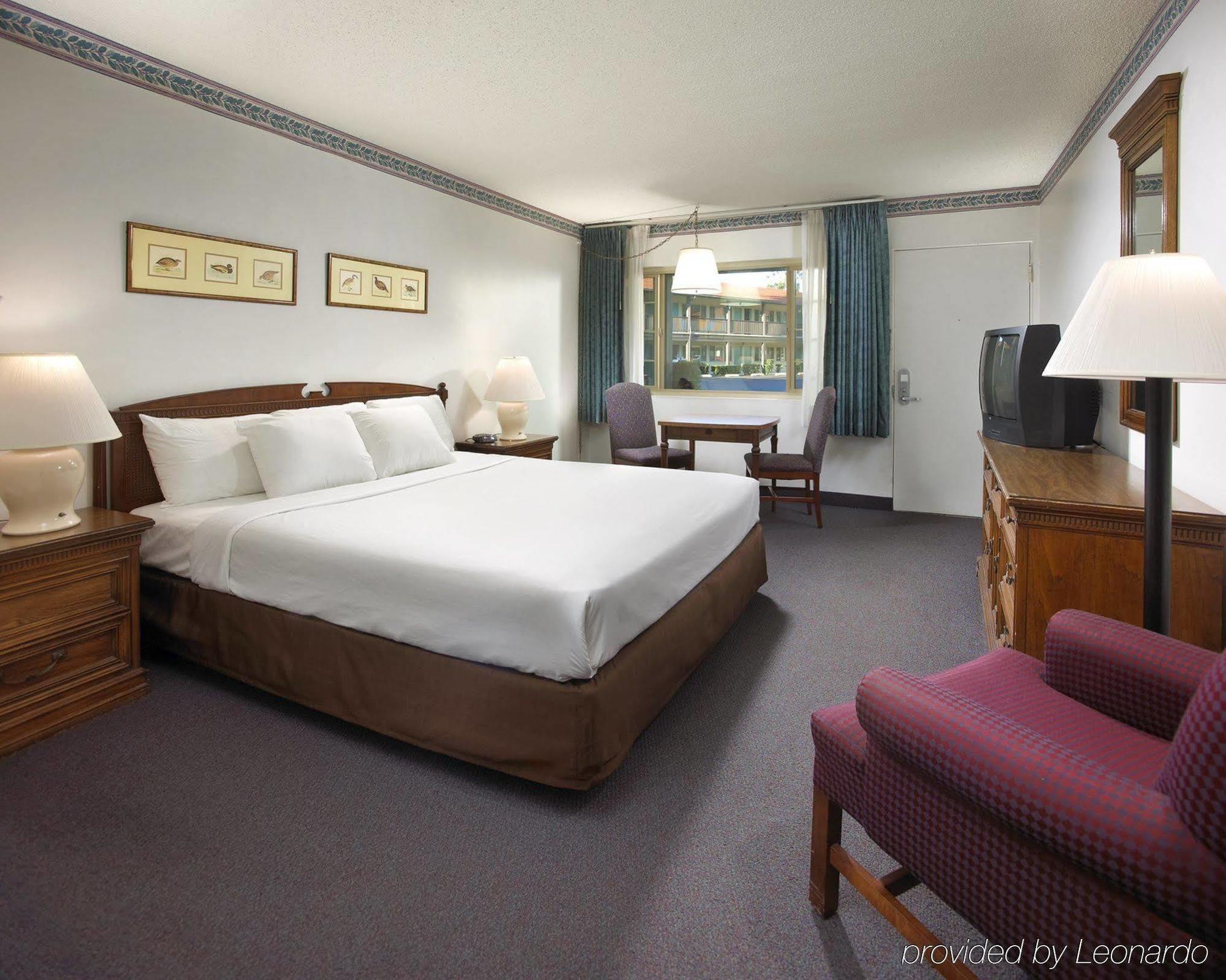 Hilton Garden Old Town/sea World Area Hotel San Diego